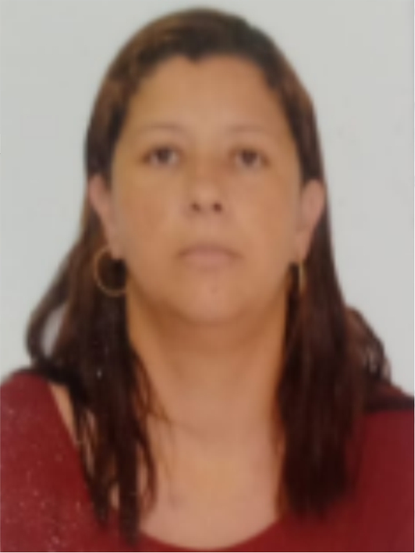 Paula Regina Cardoso Pereira Moura
